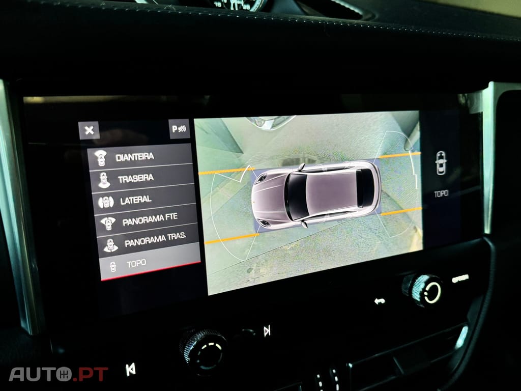 Porsche Macan T