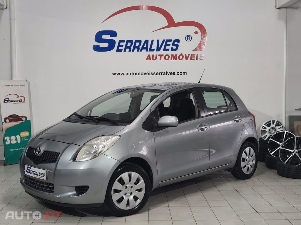 Toyota Yaris 1.0 VVT-i AC Manual