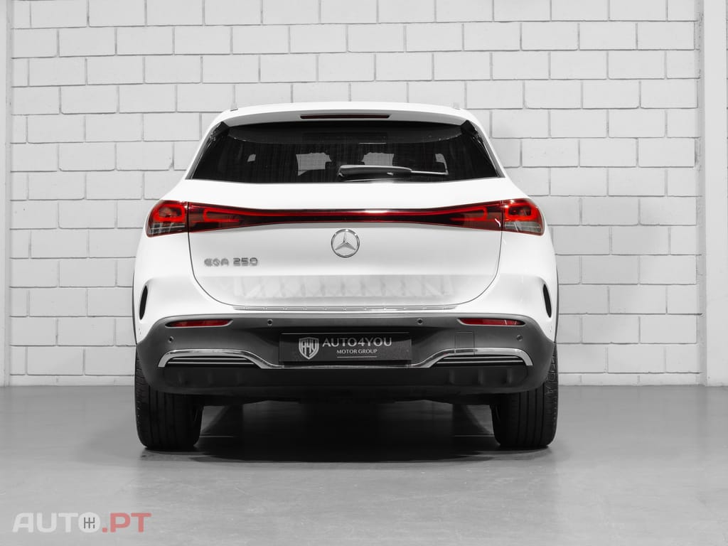Mercedes-Benz EQA 250 AMG Line