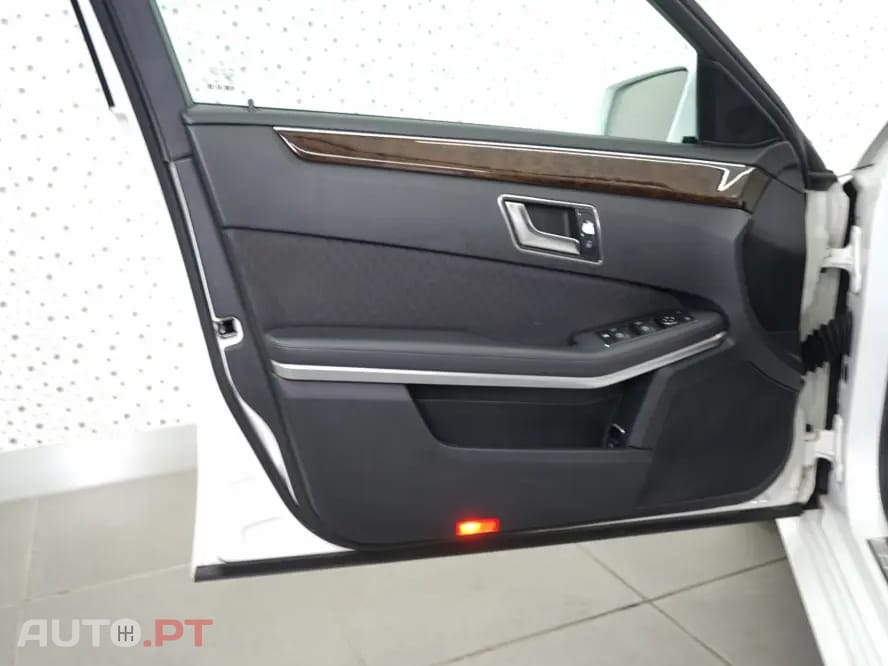 Mercedes-Benz E 250 CDi Elegance BlueEfficiency Auto.