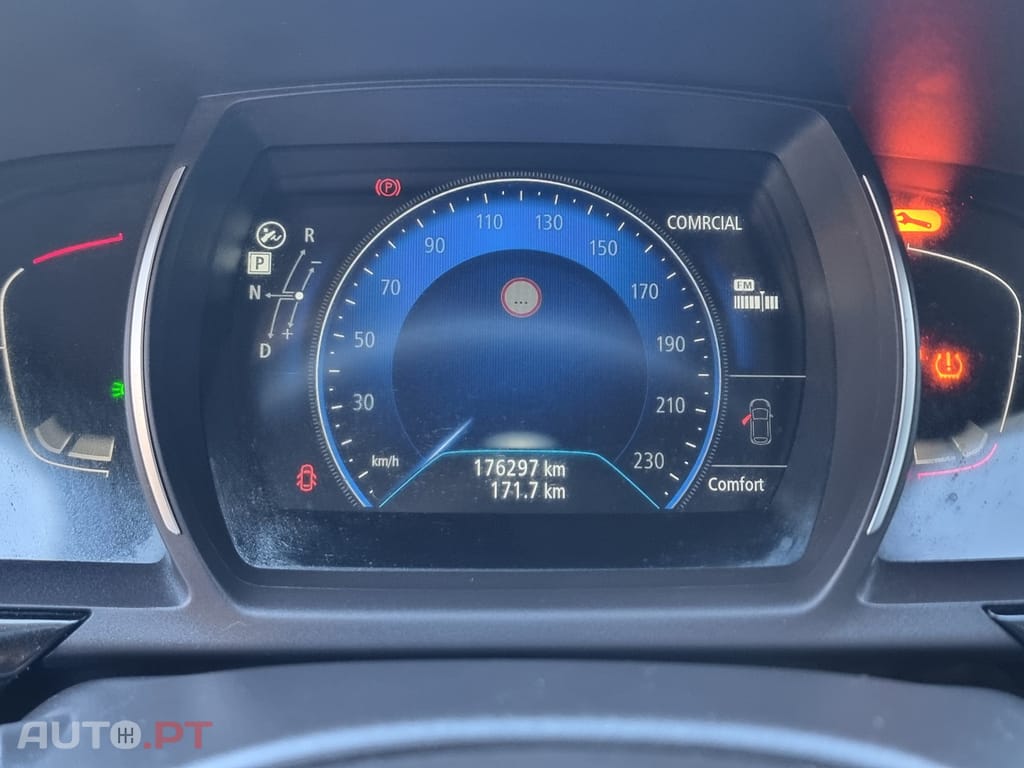 Renault Espace 1.6 dCi Initiale Paris EDC