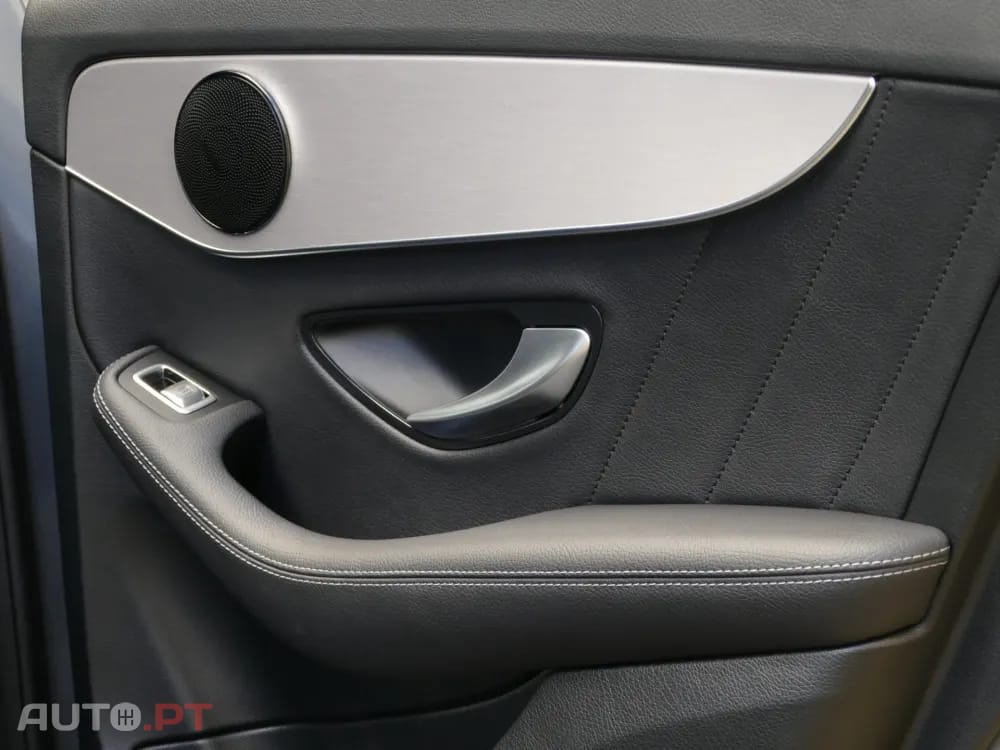 Mercedes-Benz C 300 de AMG Line