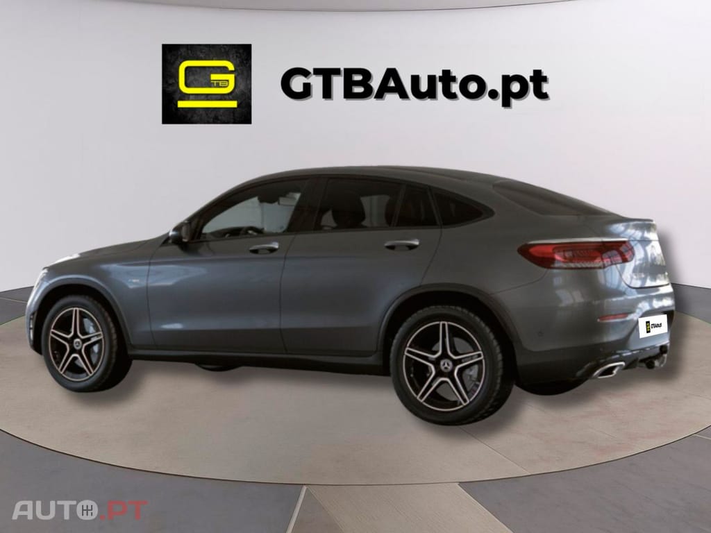 Mercedes-Benz GLC 300 I.V.A DEDUTÍVEL e 4M AMG
