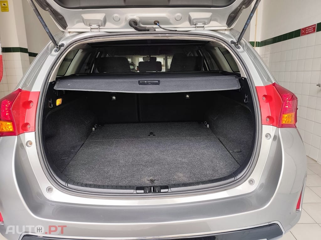 Toyota Auris Touring Sports 1.4 D-4D Comfort+Pack Sport