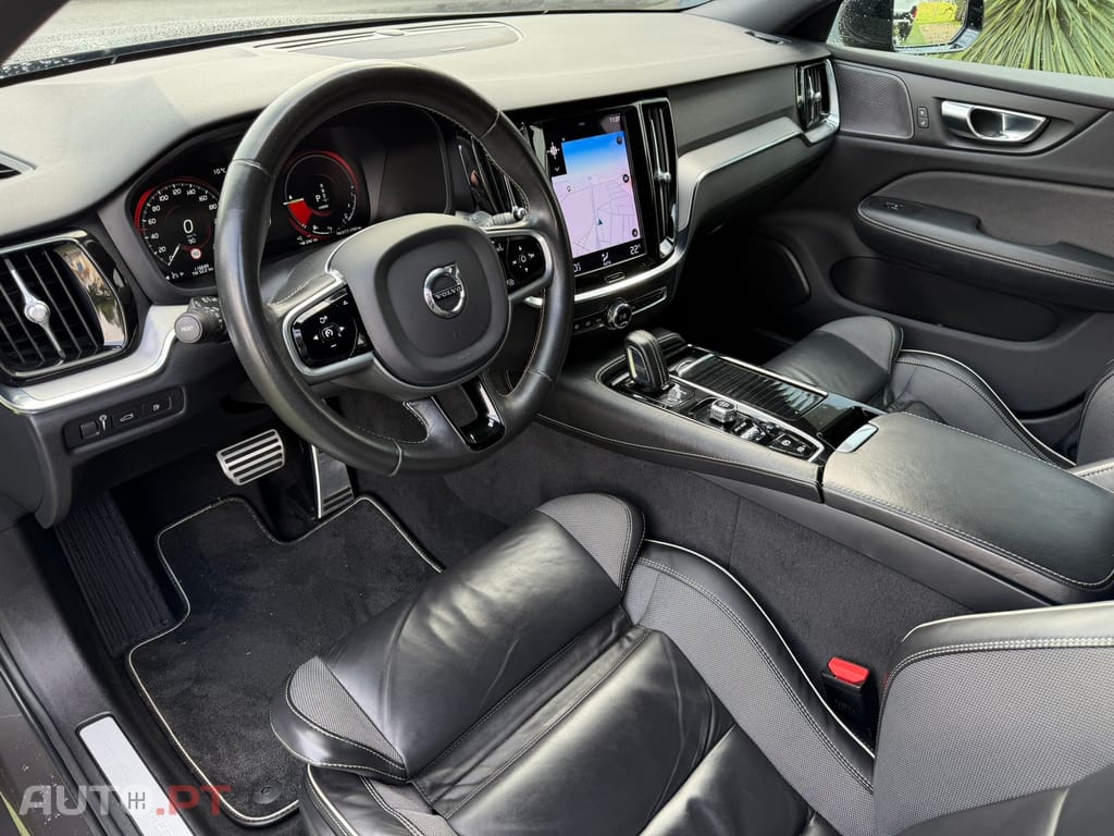 Volvo V60 2.0 T6 AWD TE R-Design