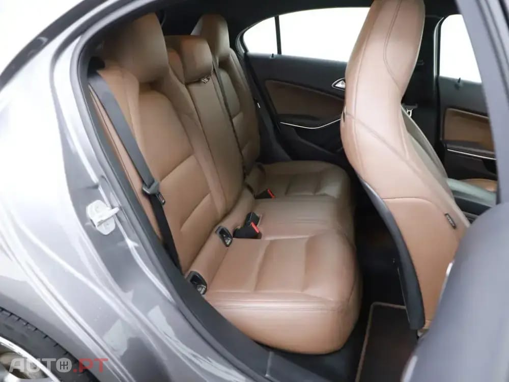 Mercedes-Benz A 200 d 4Matic 7G-DCT AMG Line