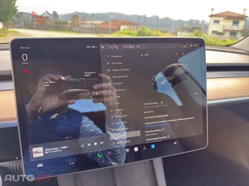 Tesla Model 3 RWD