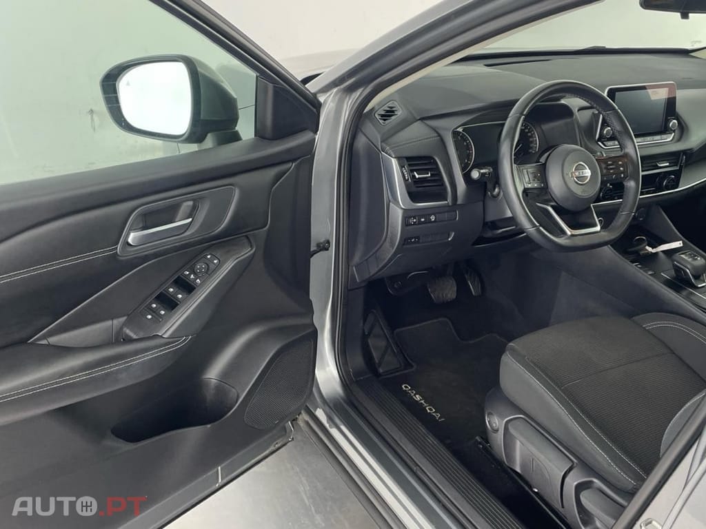 Nissan Qashqai 1.3 DIG-T N-Connecta Xtronic