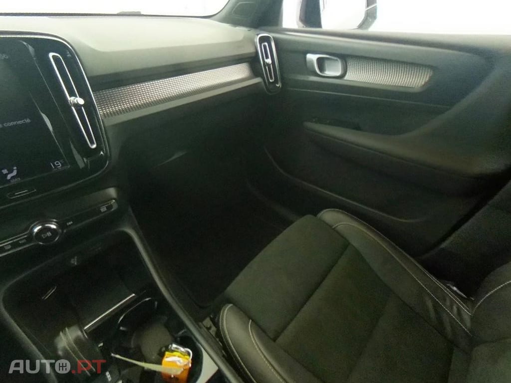 Volvo XC40 1.5 T4 PHEV R-Design