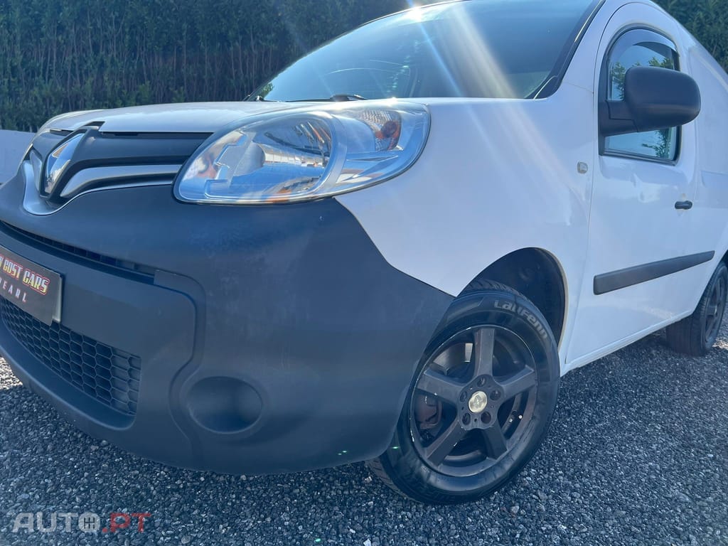 Renault Kangoo Isotérmica com Sistema de frio.
