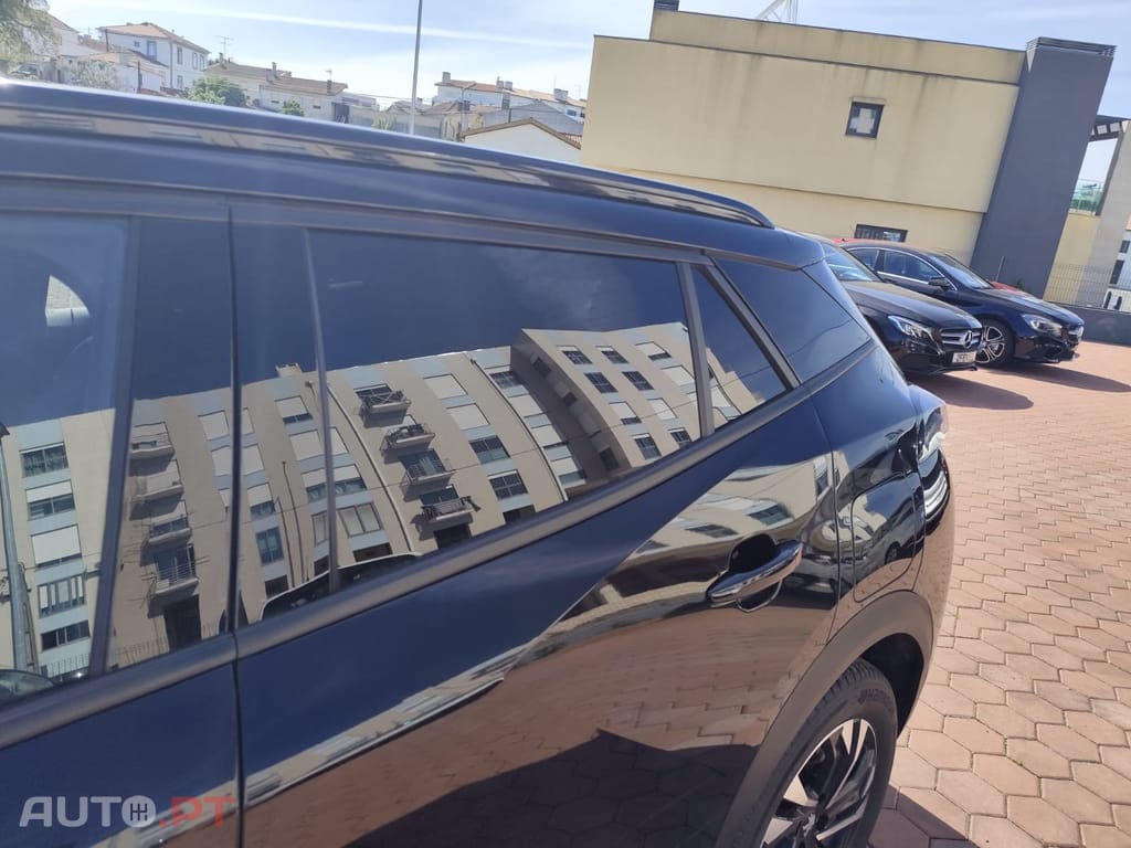 Peugeot 2008 1.2 PureTech Allure EAT8
