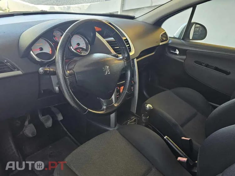 Peugeot 207 SW 1.4 VTi Sportium