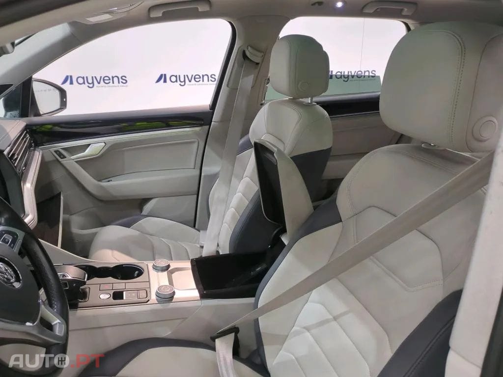 Volkswagen Touareg 3.0 TDI V6 Elegance Plus