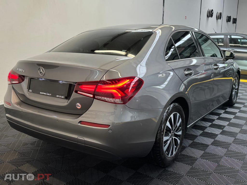 Mercedes-Benz A 180 Business Solution
