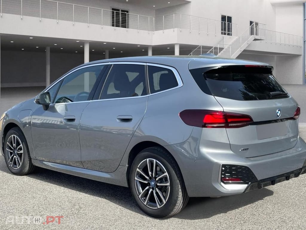 BMW 225 e xDrive Pack Desportivo M