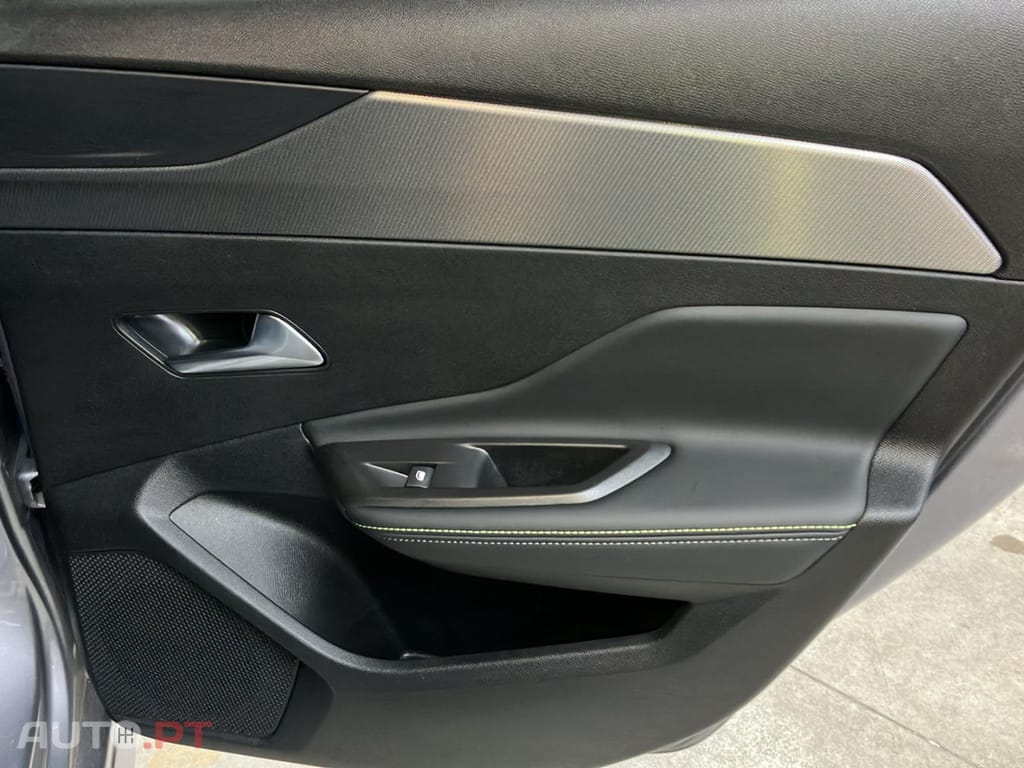 Peugeot 308 1.6 Hybrid GT Pack e-EAT8