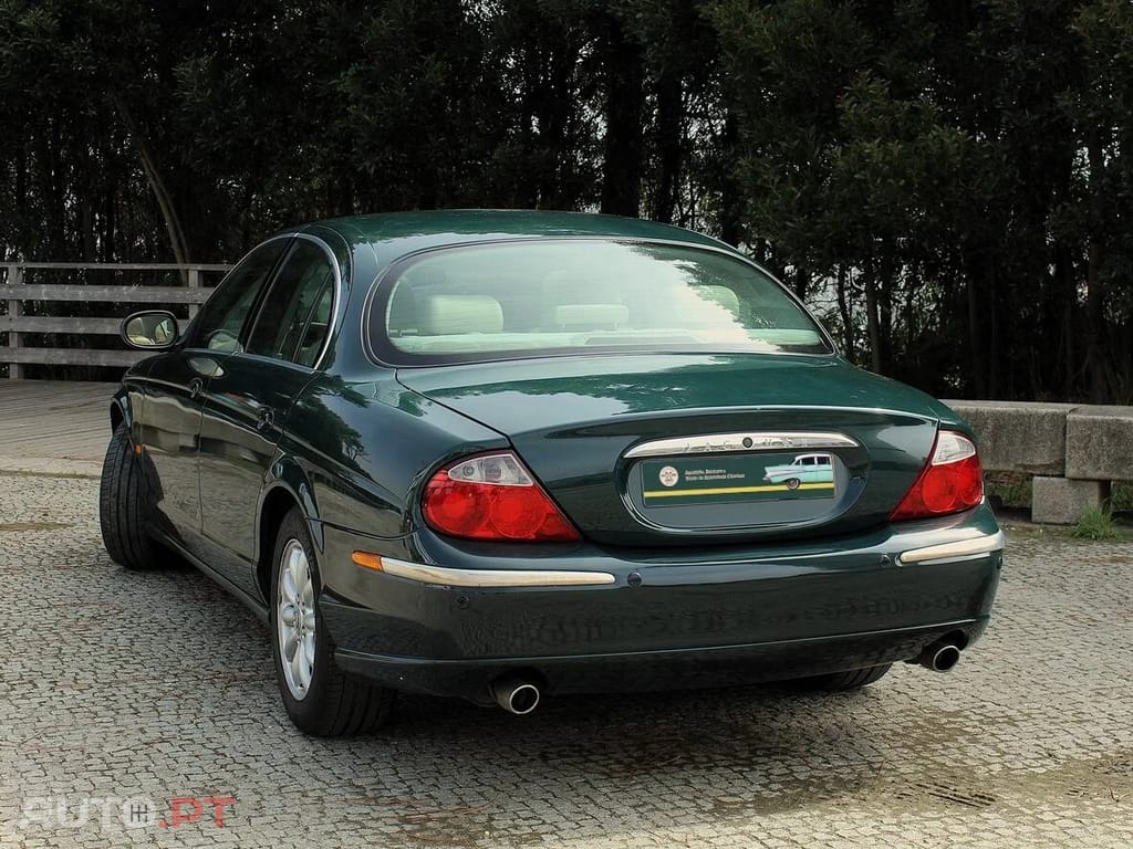Jaguar S-Type 2.5 V6 Executive
