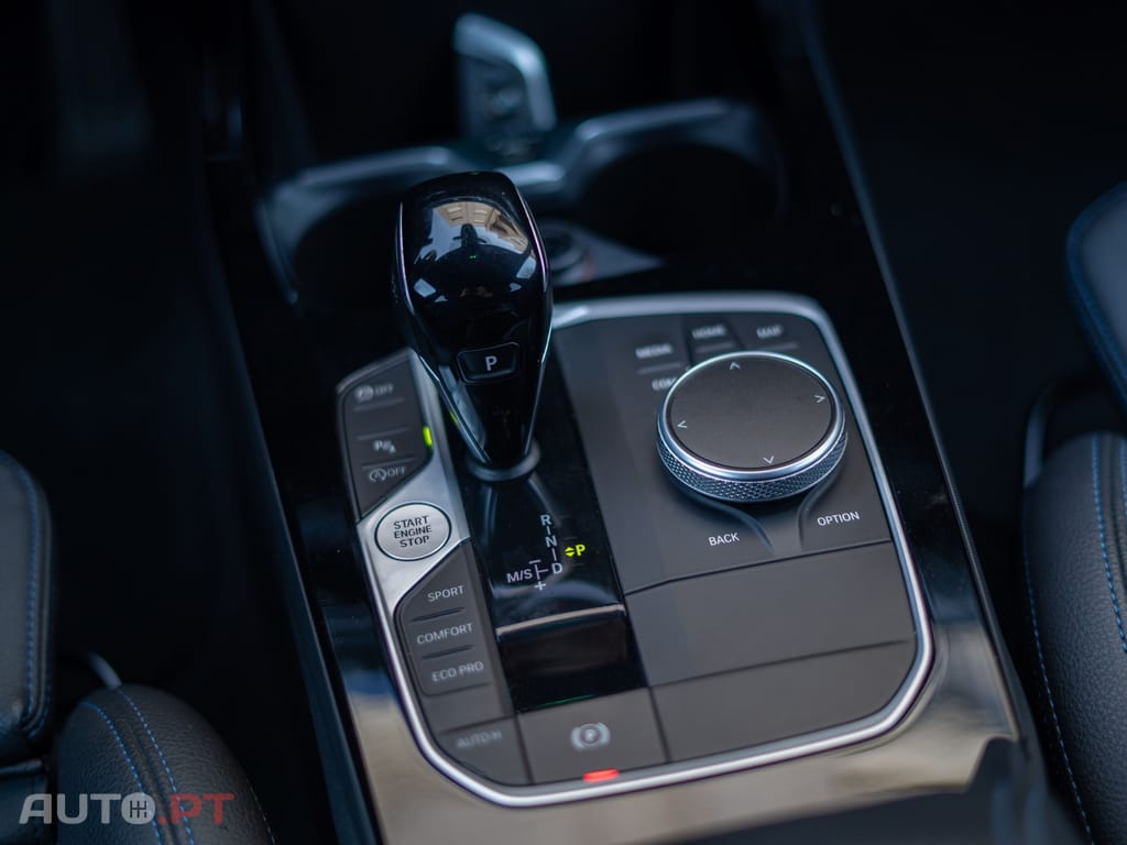 BMW 216 d Pack Desportivo M