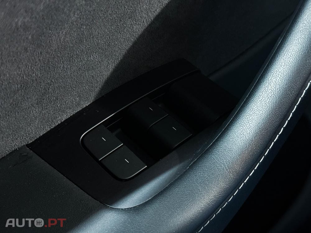 Tesla Model Y Performance Dual Motor AWD