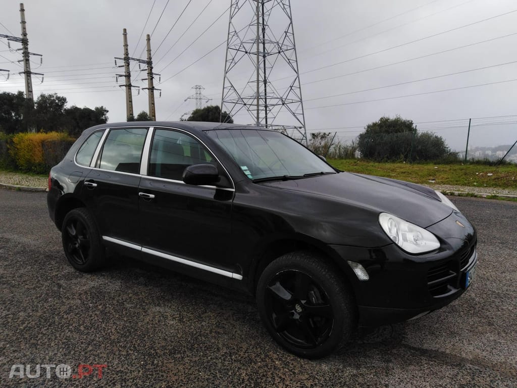Porsche Cayenne V6