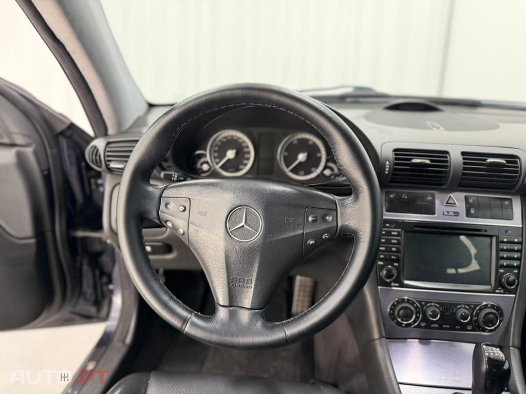 Mercedes-Benz C 220 Outro