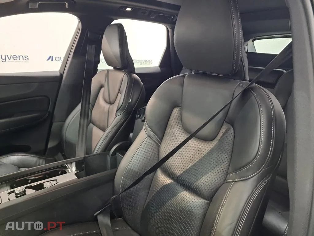 Volvo XC60 2.0 T6 PHEV R-Design AWD