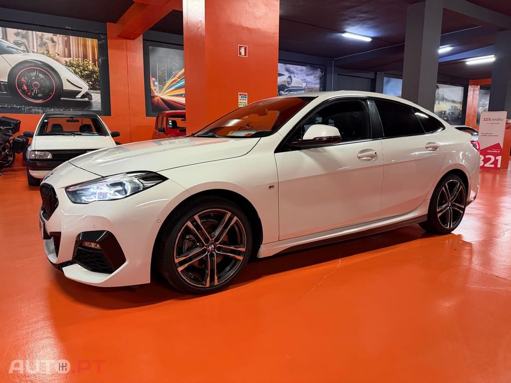 BMW 216 d Pack Desportivo M