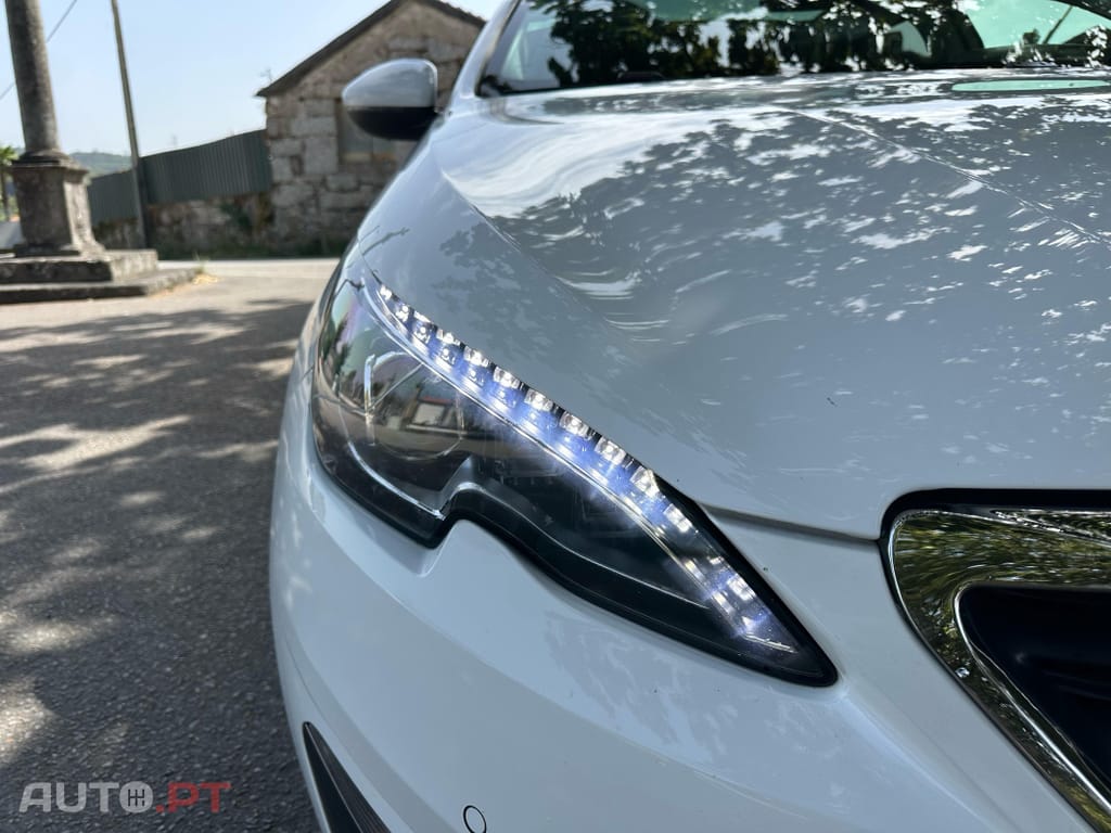 Peugeot 308 1.2 PureTech GT Line EAT6