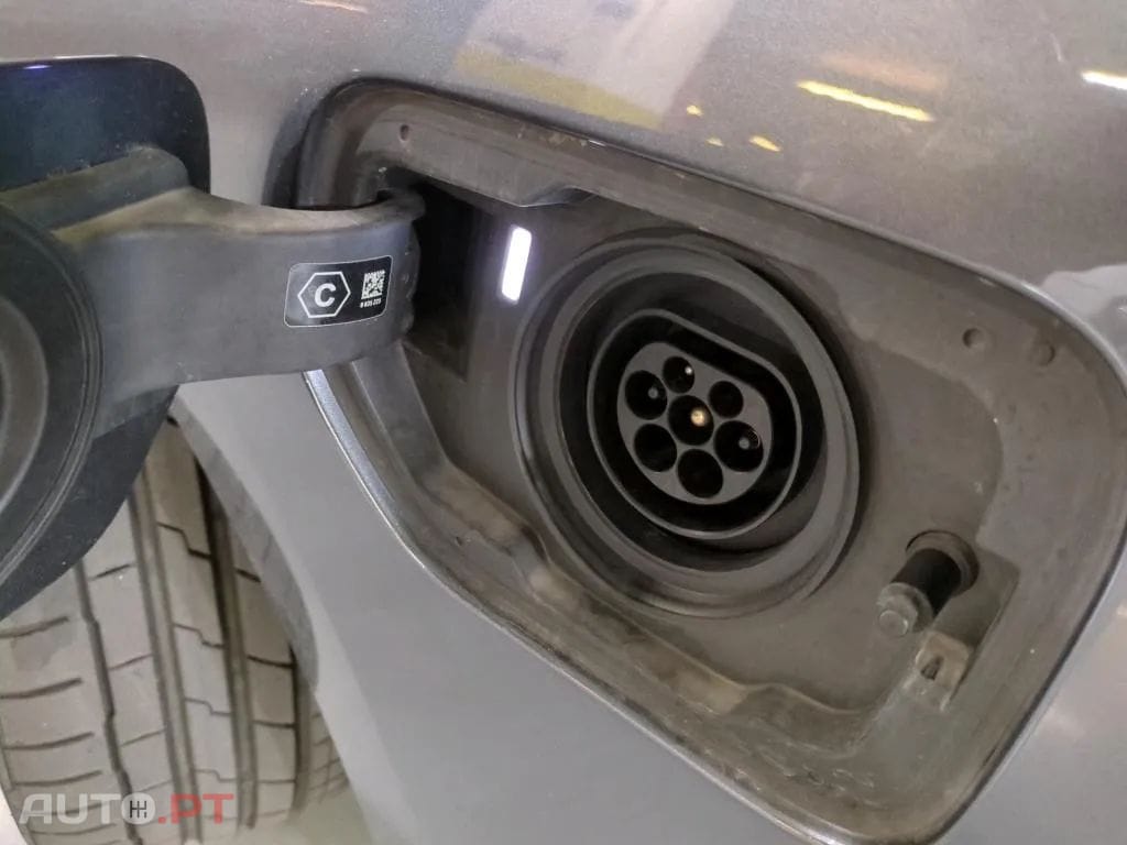 BMW 330 e Auto