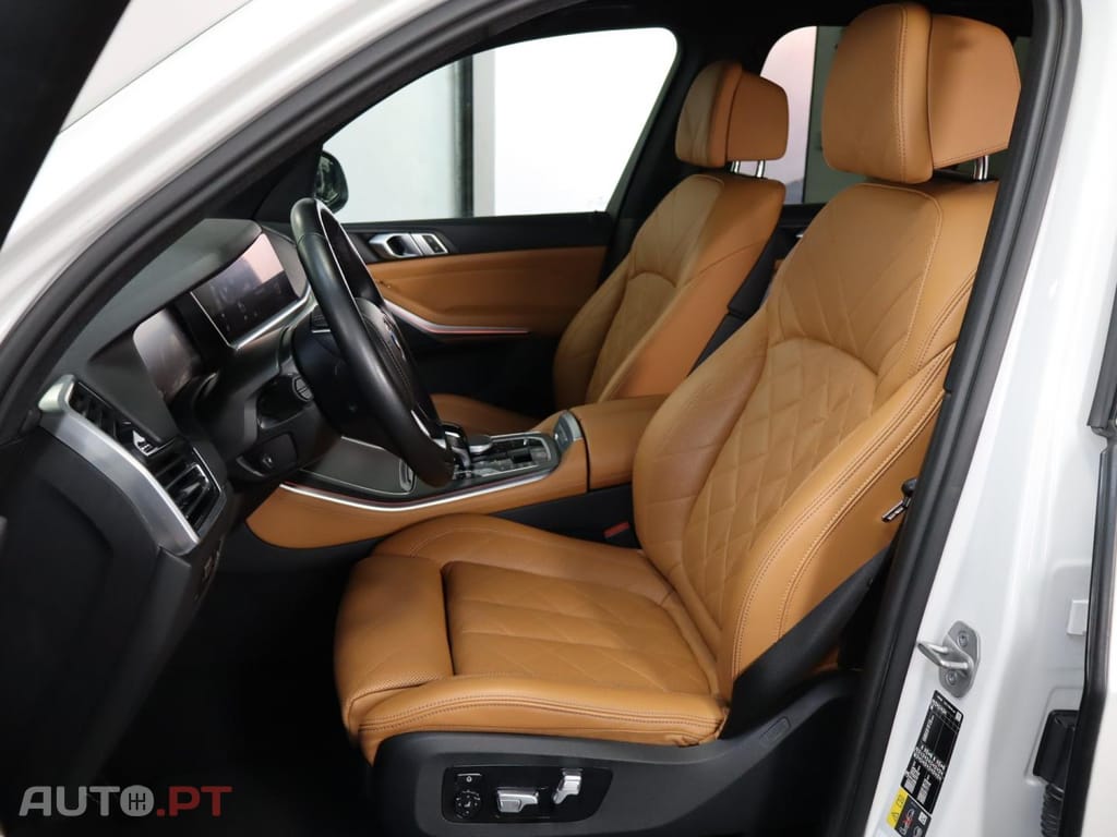 BMW X5 xDrive45e Auto Business