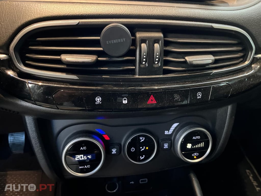 Fiat Tipo 1.3 MTJ LOUNGE 