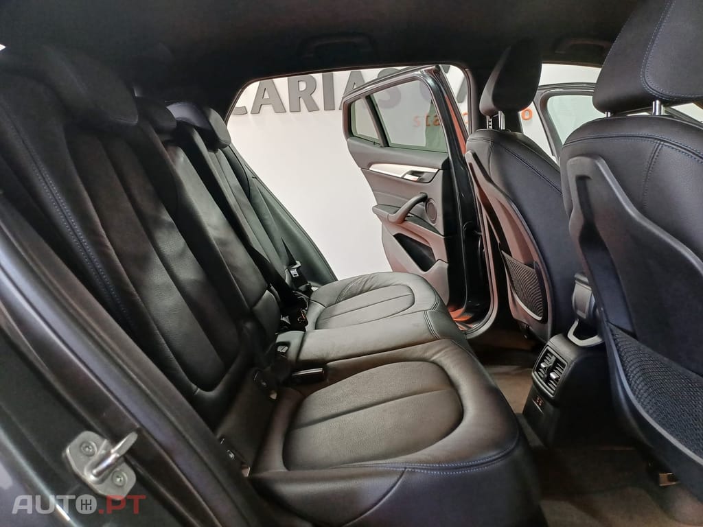 BMW X2 25 e xDrive Pack M