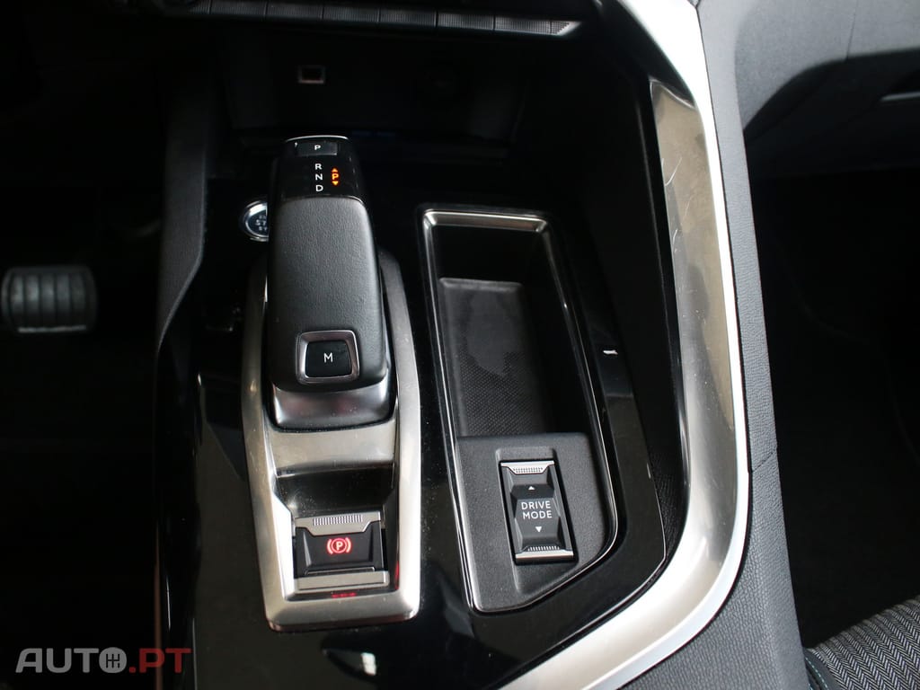 Peugeot 5008 1.2 PureTech Allure Pack EAT8