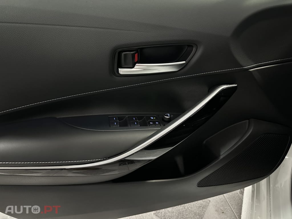 Toyota Corolla 1.8 Hybrid Exclusive