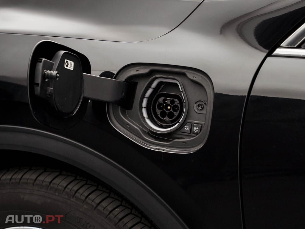 Ford Kuga 2.5 PHEV Titanium