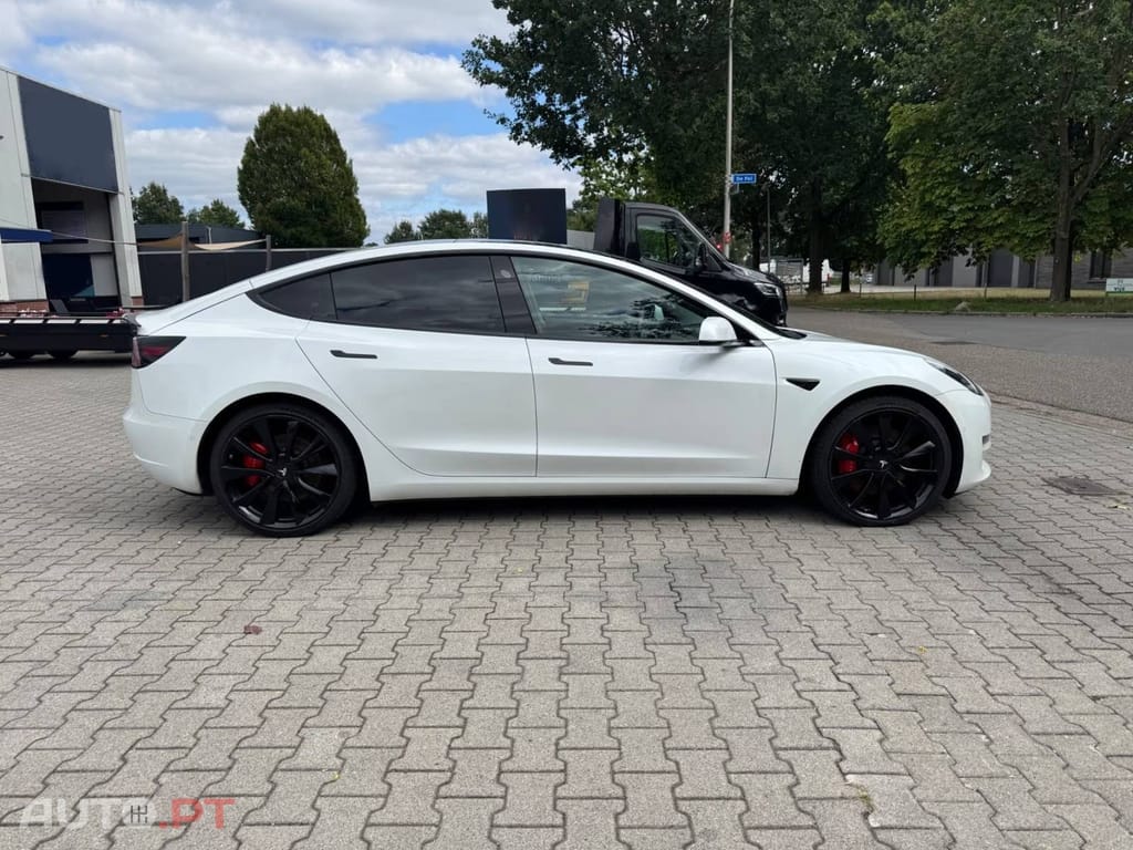 Tesla Model 3 Performance Dual Motor AWD