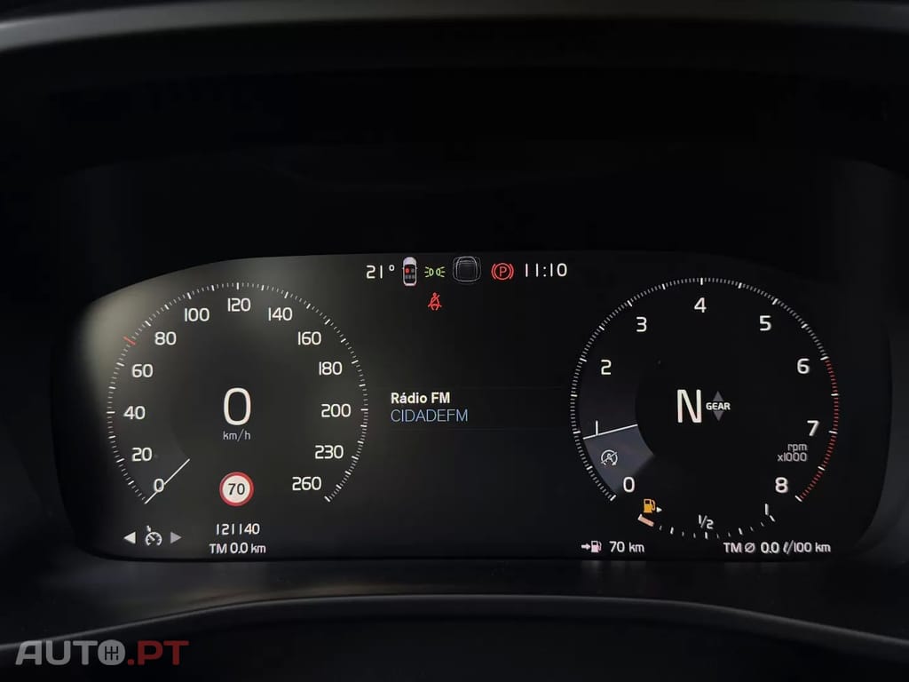 Volvo XC 40 1.5 T2 Momentum Core — fotografia 7
