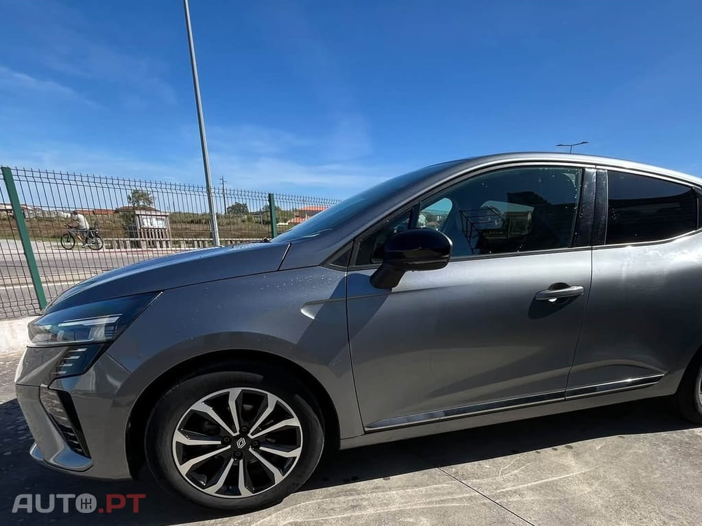 Renault Clio 1.0 TCe Techno Bi-Fuel