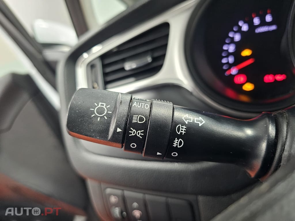 Kia Ceed 1.4 CRDi EX