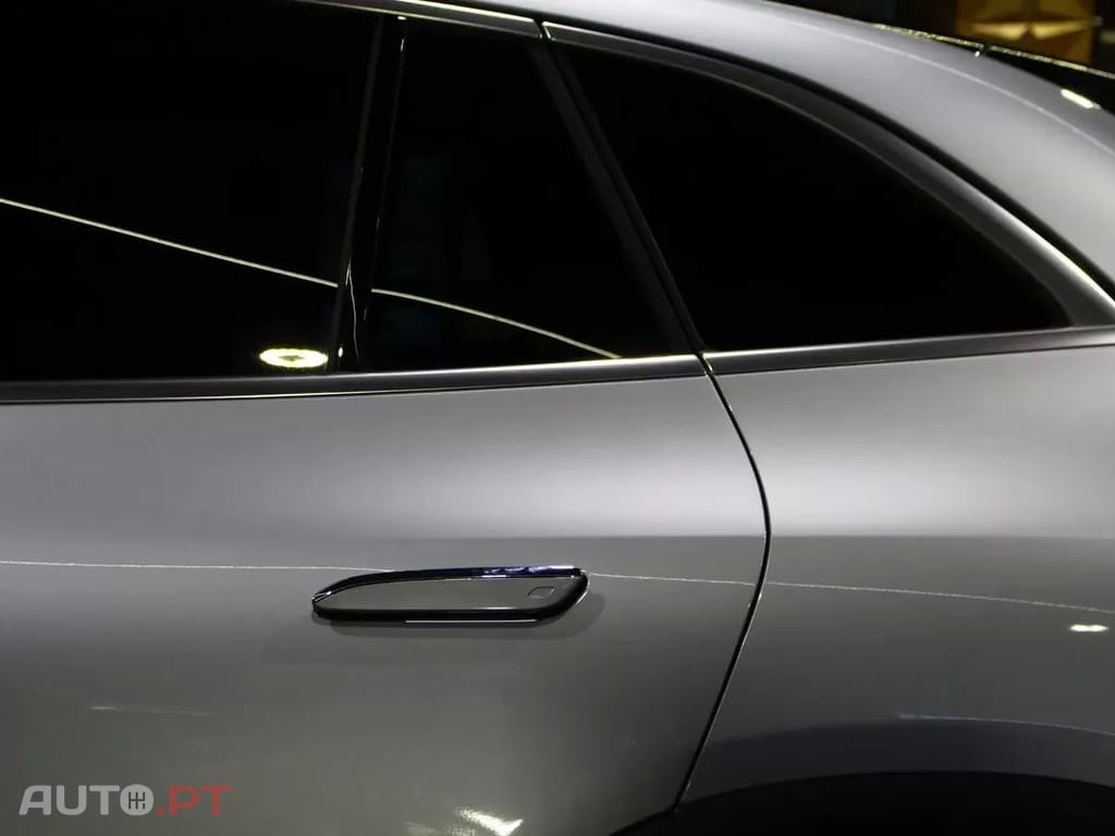 Mercedes-Benz EQE SUV 300 Edition