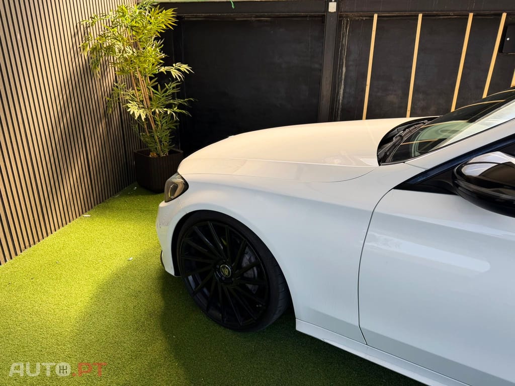 Mercedes-Benz C 220 AMG