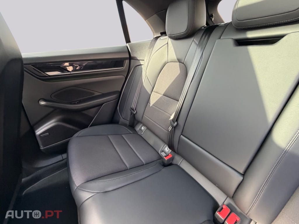 Porsche Macan I.V.A DEDUTIVEL