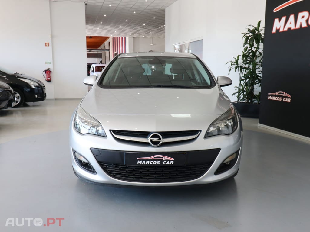 Opel Astra 1.6 CDTi Cosmo S/S J18