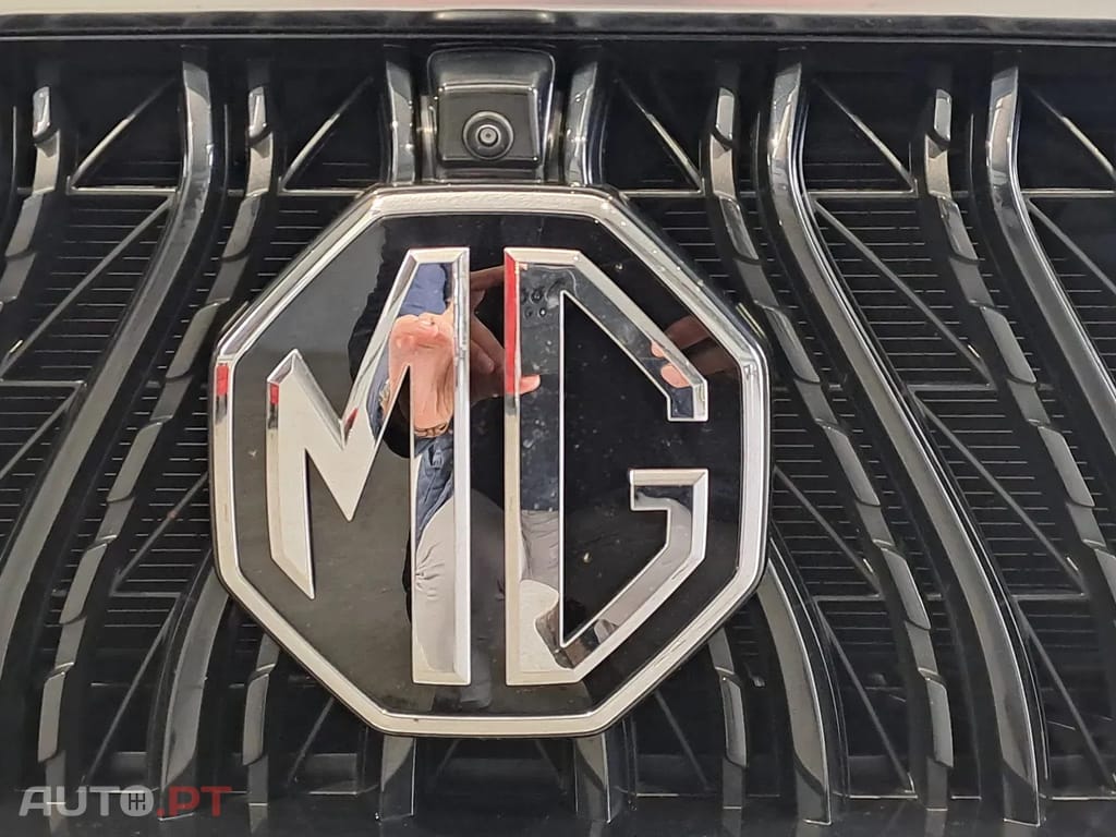 MG EHS 1.5 T-GDI Plug-in Hybrid Luxury