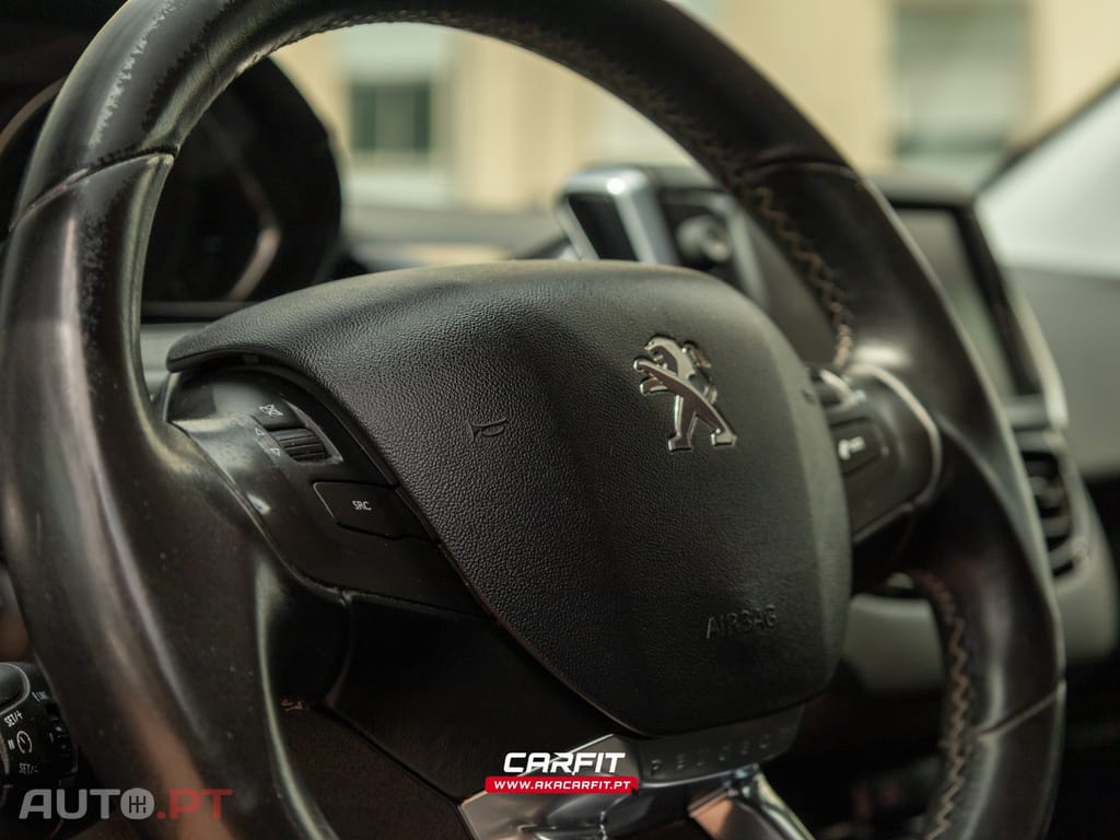 Peugeot 2008 1.6 e-HDi Allure