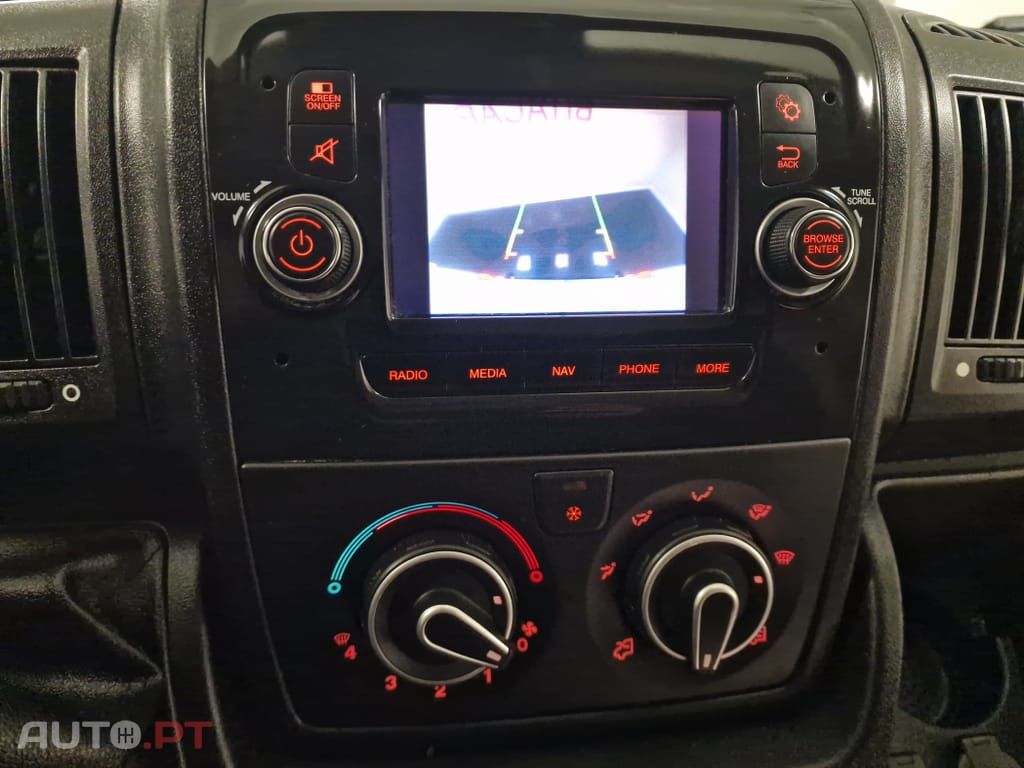 Peugeot Boxer 2.2 BlueHDi 335 L2H2 Pro GPS CAM. TRASEIRA IVA DEDUTIVEL