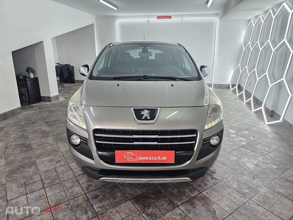 Peugeot 3008 2.0 HDi Hybrid4 88g