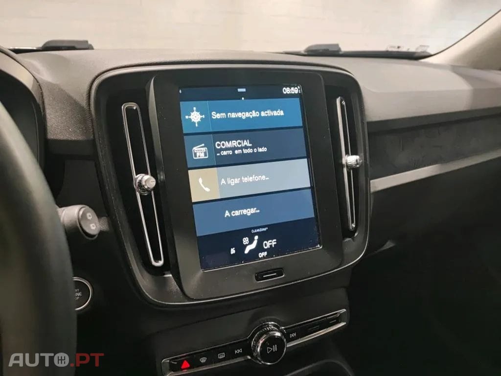 Volvo XC40 1.5 T2 Momentum Core
