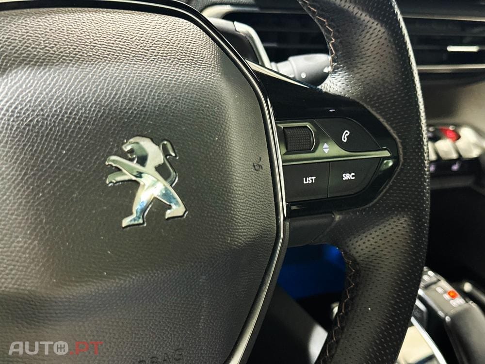 Peugeot 3008 1.6 Hybrid4 GT Pack e-EAT8