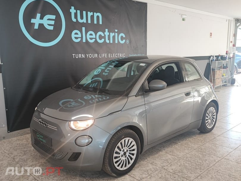 Fiat 500e 42 kWh — fotografia 2
